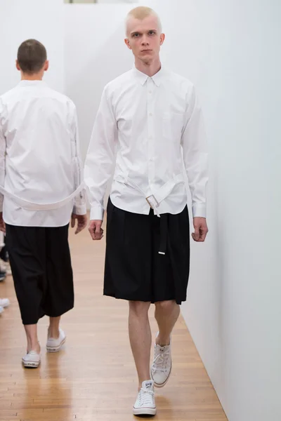 Look 39